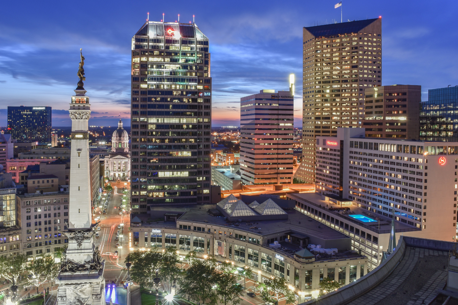 Image of the skyline of Indianapolis at dusk
